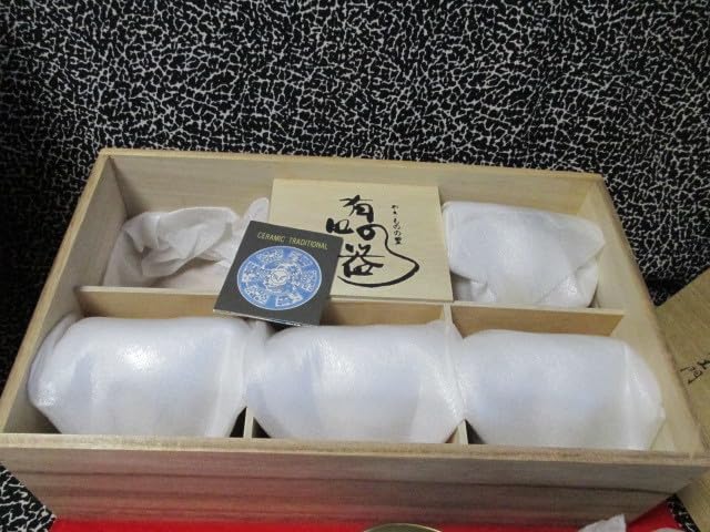 Amazon.co.jp: 有田焼 清右衛門窯 古伊万里 金彩 蓋付き 5客セット Amazon.co.jp: 有田焼 清右衛門窯 古伊万里 金彩 蓋付き 5客セット